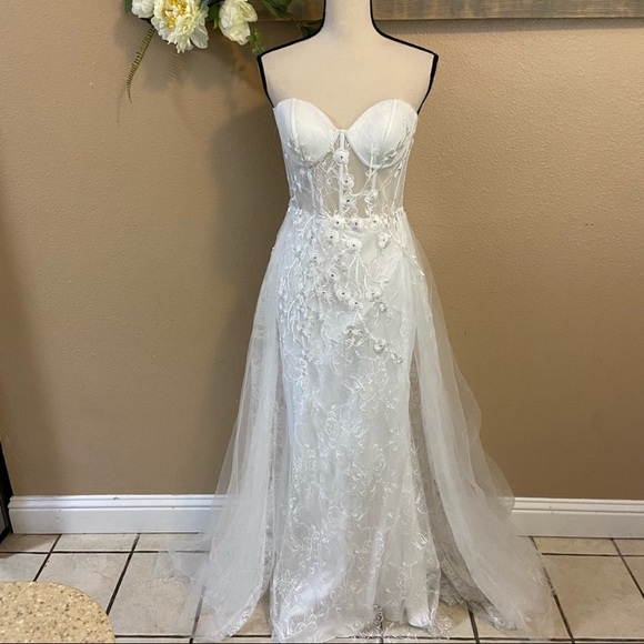 NWOT Lulus Luxe Elegance White Lace Embroidered Rhinestone Strapless Maxi Dress - Picture 7 of 17